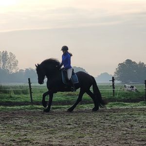 Fenna ut'e Reiden met Nynke Heida