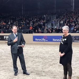 Afscheid oud voorzitter Mevr Donker tijdens de hengstenkeuring